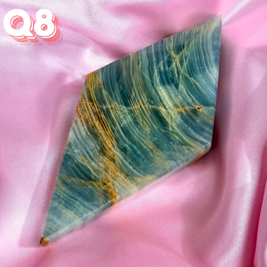 Blue Onyx Diamond Carving with Stand | Q8