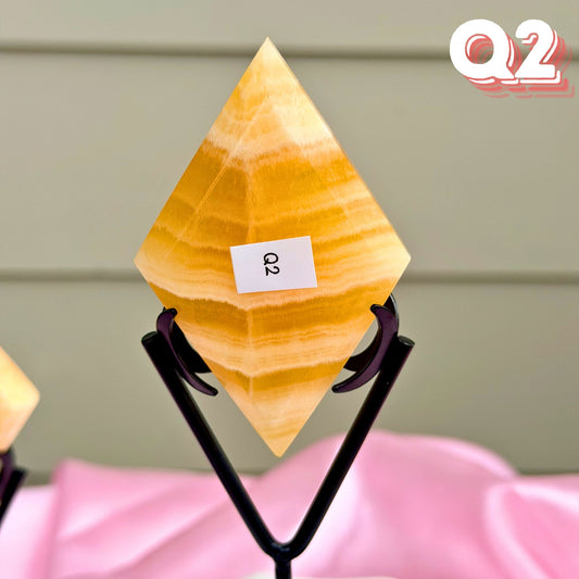 Yellow Calcite Diamond Carving with Stand | Q2