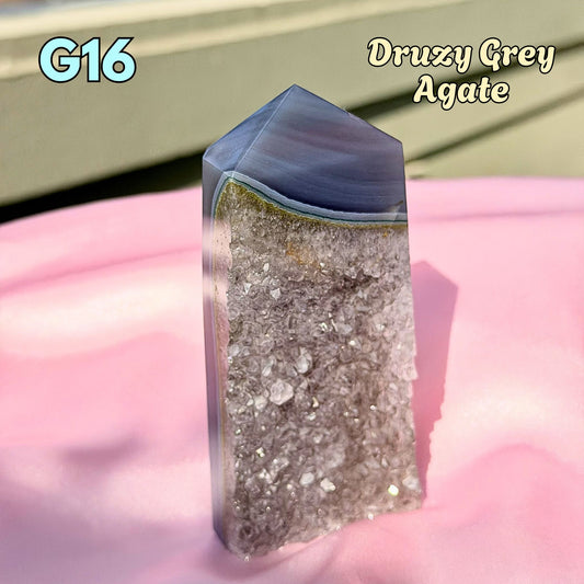 Druzy Grey Agate Tower | G16