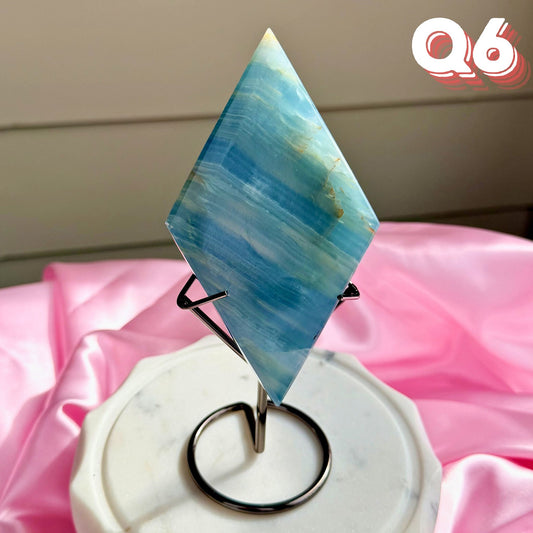 Blue Onyx Diamond Carving with Stand | Q6