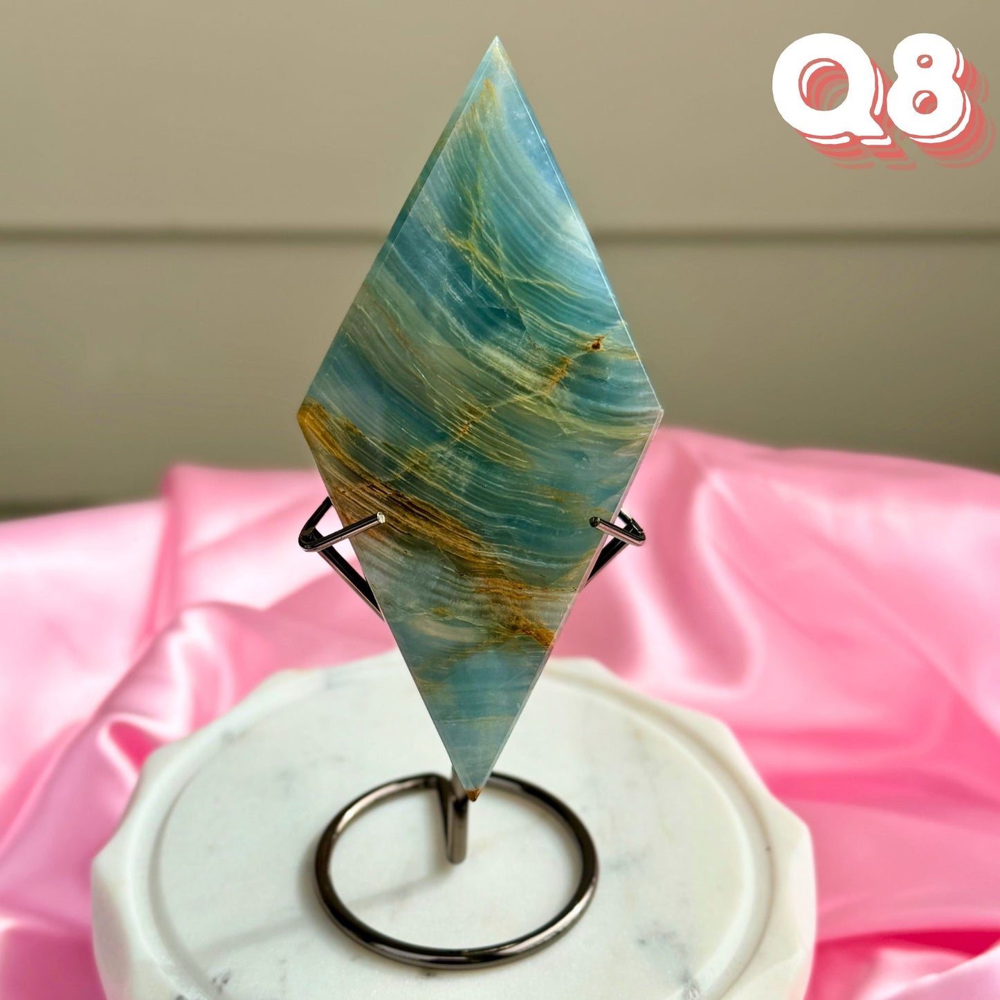 Blue Onyx Diamond Carving with Stand | Q8