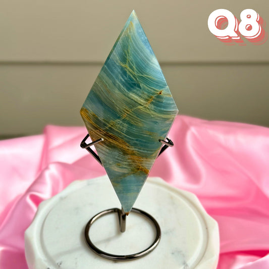 Blue Onyx Diamond Carving with Stand | Q8